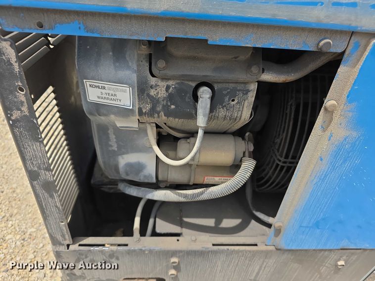 image for item EK5384 Miller Bobcat 250 welder/generator