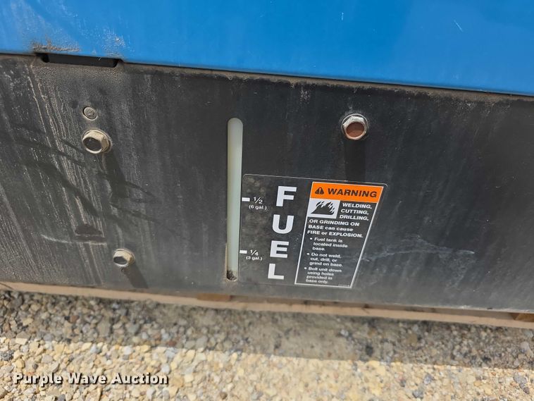 image for item EK5384 Miller Bobcat 250 welder/generator