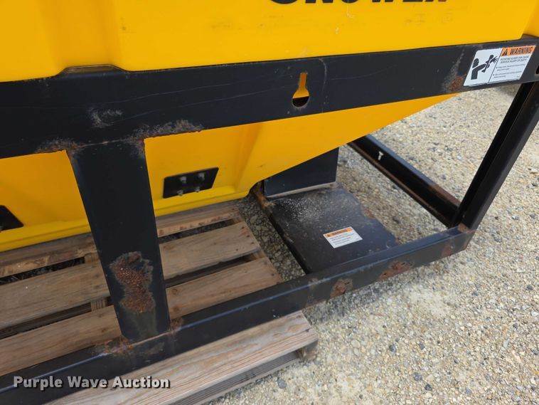 image for item EK5387 SnowEx 8500 spreader