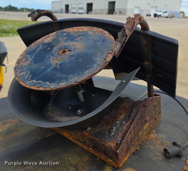 image for item EK5388 SnowEx Vee Pro 6000  spreader