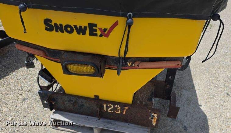image for item EK5389 SnowEx  Vee Pro 600  spreader