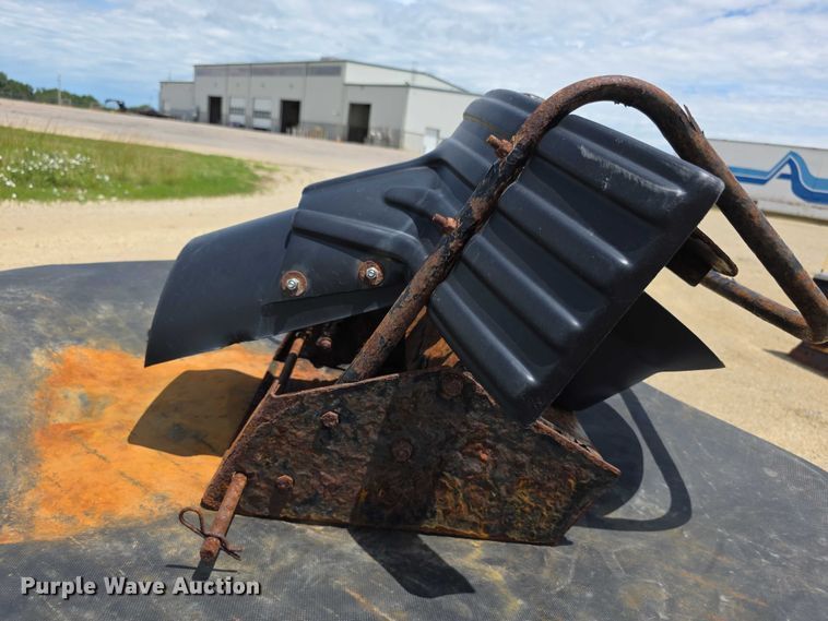 image for item EK5389 SnowEx  Vee Pro 600  spreader