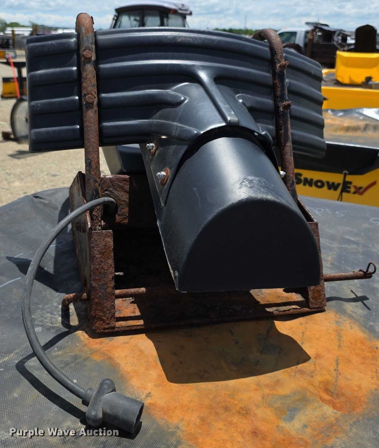 image for item EK5389 SnowEx  Vee Pro 600  spreader