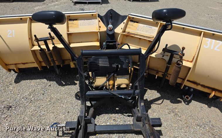 image for item EK5390 Meyer SV8.5 snow plow