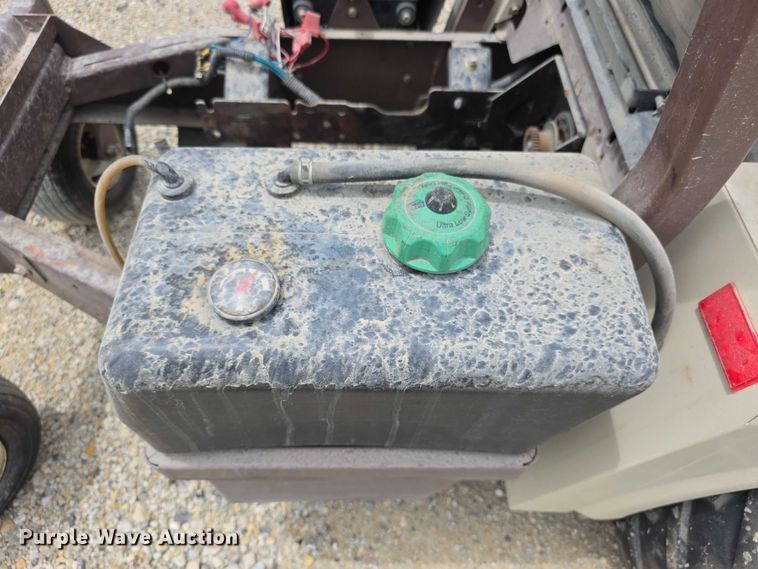 image for item EK5393 2017 Grasshopper 725D ZTR lawn mower