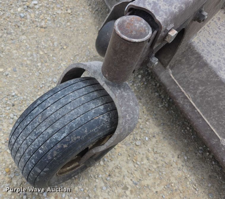 image for item EK5393 2017 Grasshopper 725D ZTR lawn mower