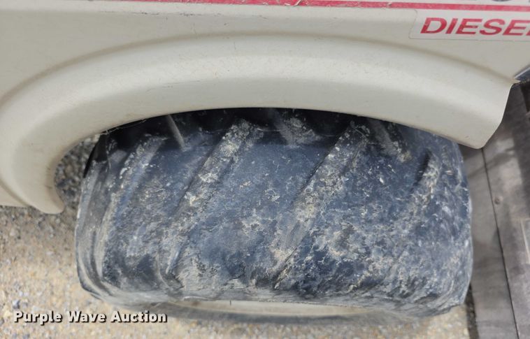 image for item EK5393 2017 Grasshopper 725D ZTR lawn mower