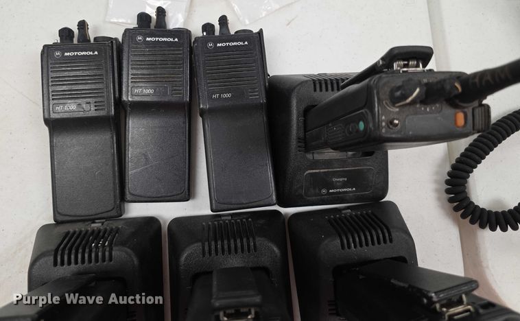 image for item EK5456 Motorola radios