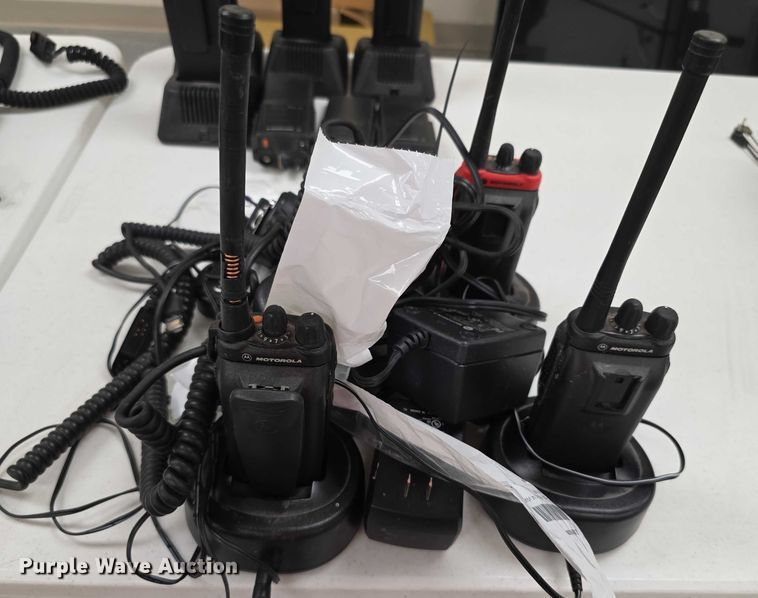 image for item EK5456 Motorola radios