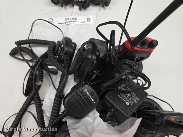 image for item EK5456 Motorola radios