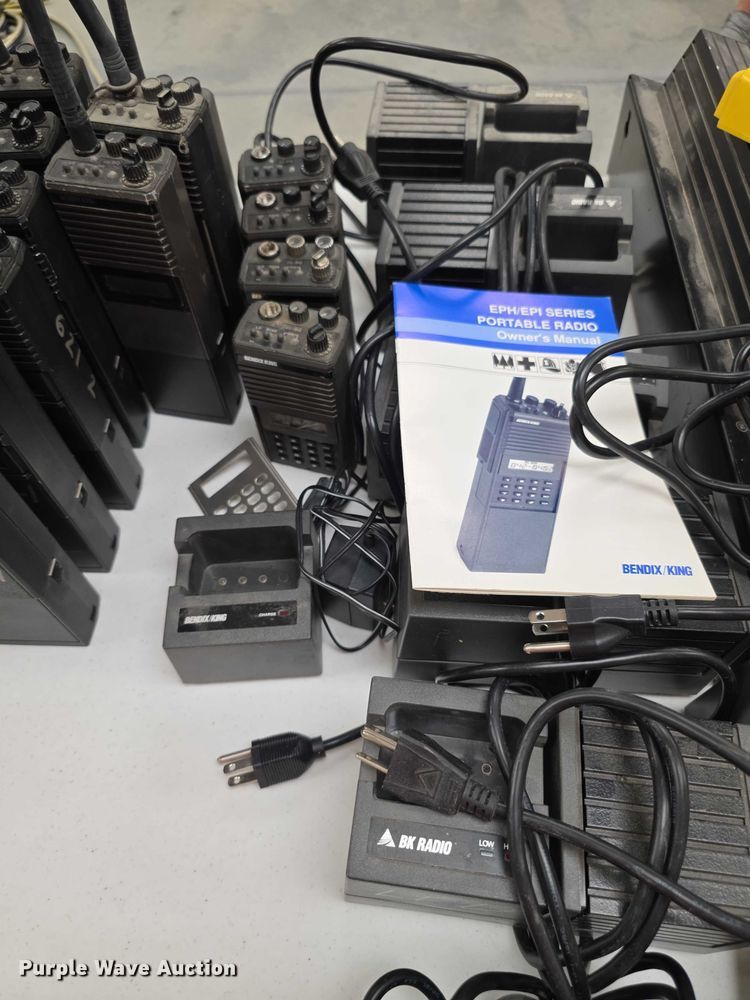 image for item EK5457 Radios