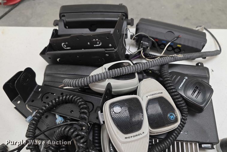 image for item EK5458 Motorola radios