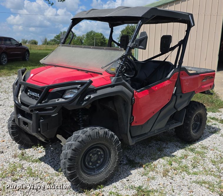 image for item EK5466 2016 honda Pioneer 1000 utility vehicle