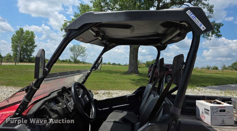 image for item EK5466 2016 honda Pioneer 1000 utility vehicle