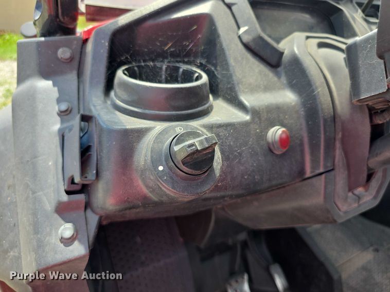 image for item EK5466 2016 honda Pioneer 1000 utility vehicle