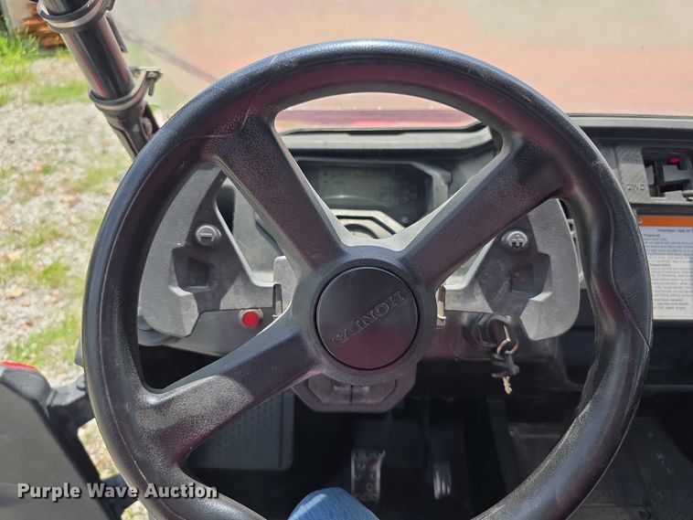 image for item EK5466 2016 honda Pioneer 1000 utility vehicle