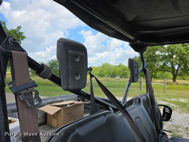 image for item EK5466 2016 honda Pioneer 1000 utility vehicle