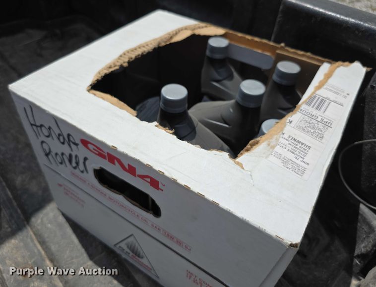 image for item EK5466 2016 honda Pioneer 1000 utility vehicle