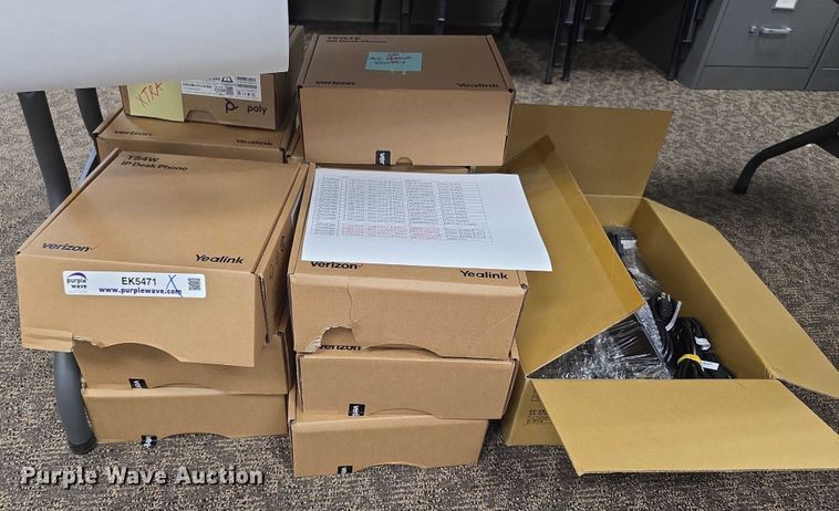 image for item EK5471 Approximately (18) Poly Edge IP phones