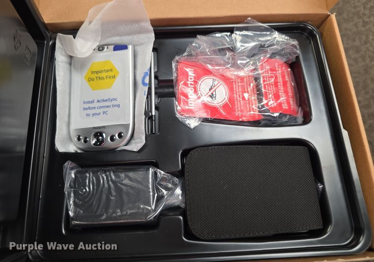 image for item EK5476 (2) HP iPAQ H400 pocket PC