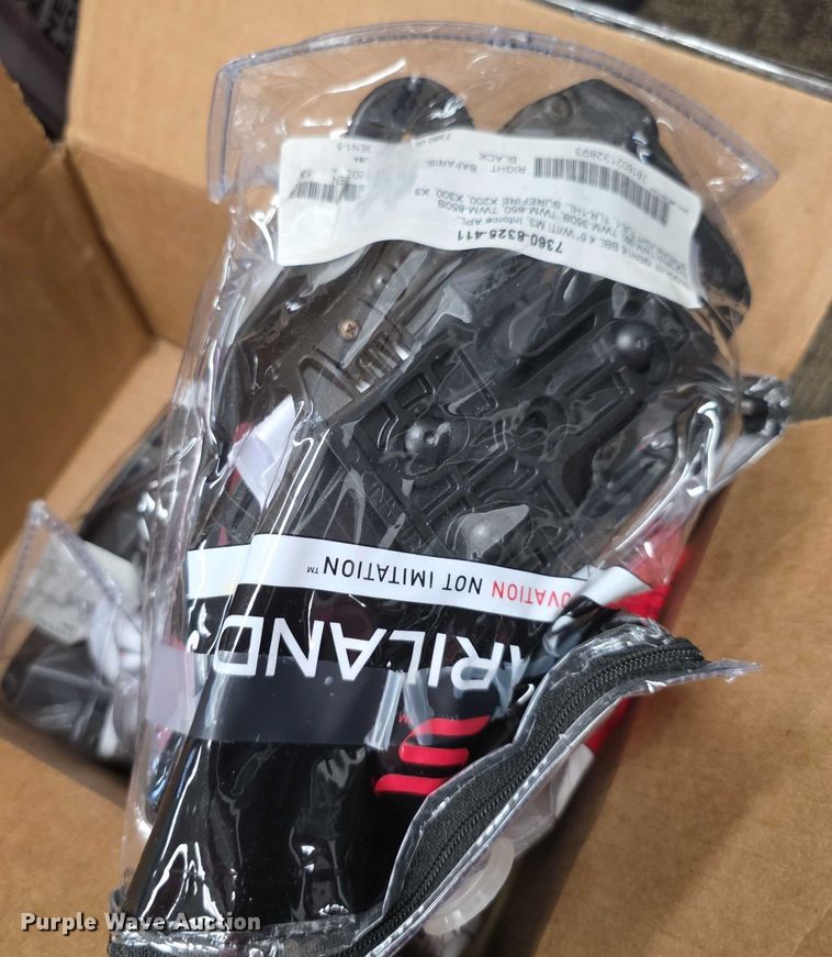 image for item EK5478 Police equipment