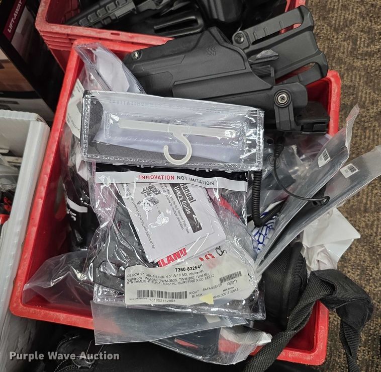 image for item EK5478 Police equipment