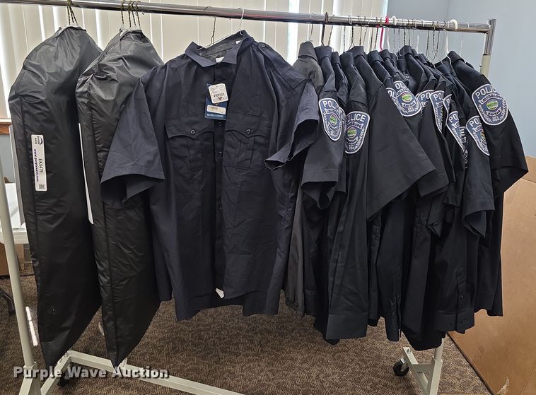 image for item EK5479 Approximately 32 shirts