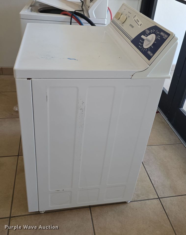 image for item EK5480 Washer and dryer