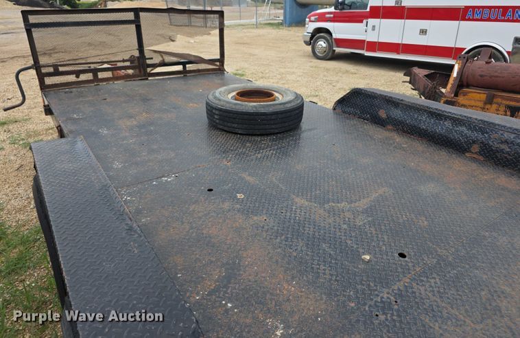 image for item EK5485 2016 PJ CC162 equipment trailer