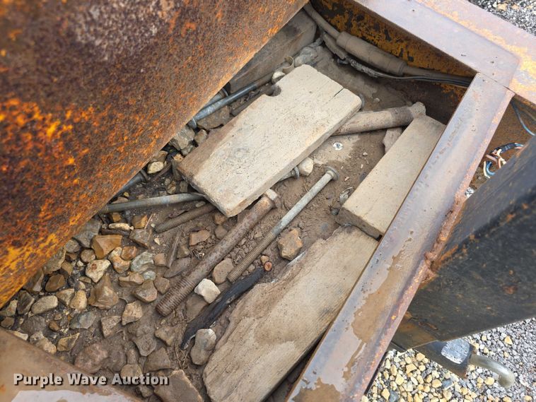 image for item EK5489 1992 Contrail C24 equipment trailer