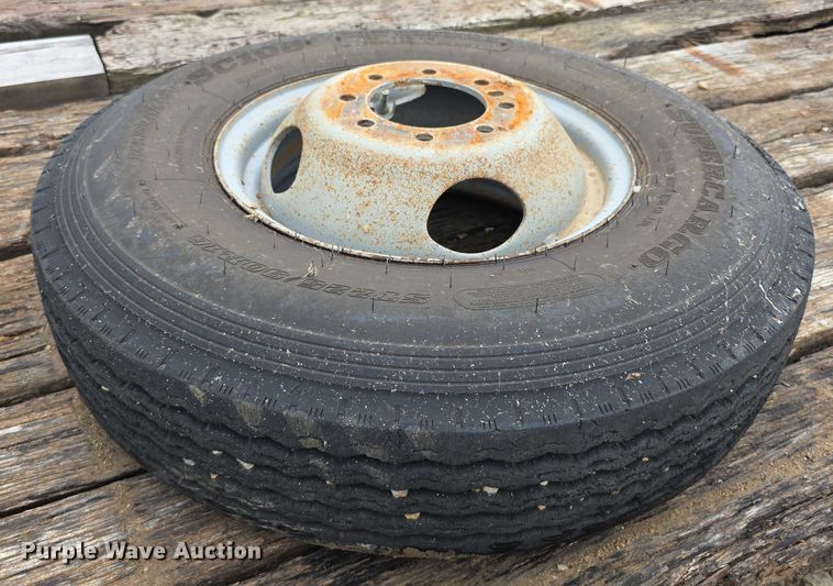 image for item EK5489 1992 Contrail C24 equipment trailer