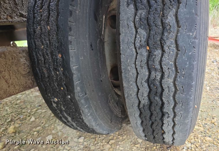 image for item EK5489 1992 Contrail C24 equipment trailer