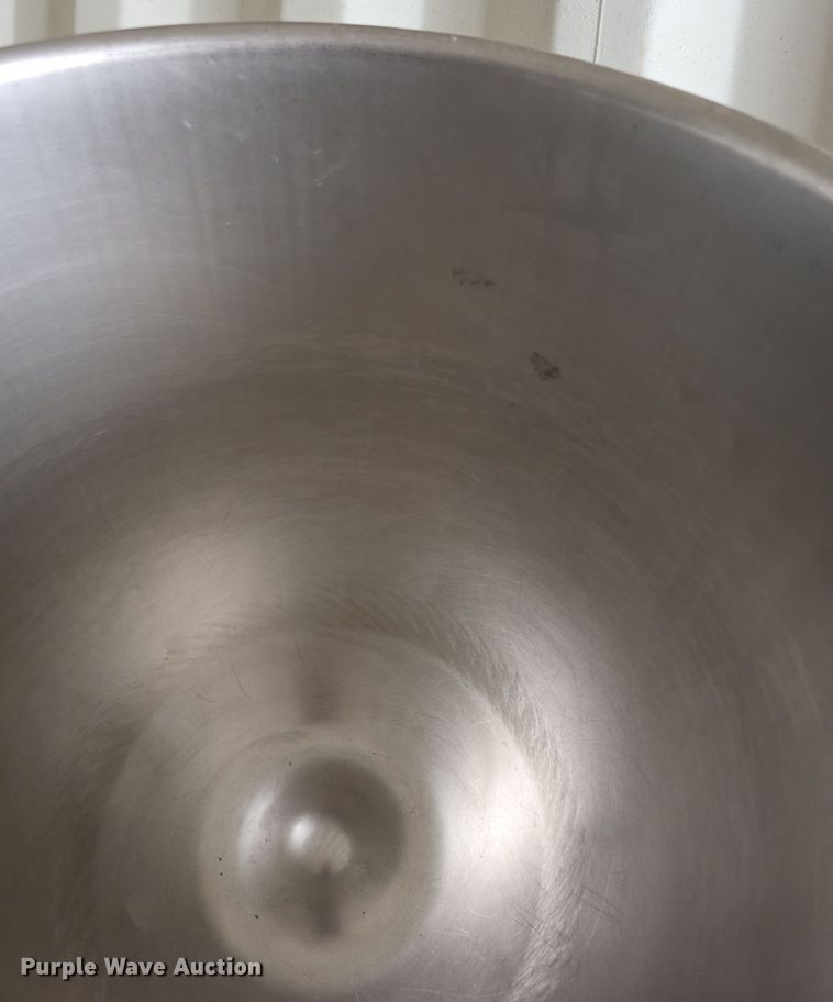 image for item EK5497 Kitchen Aid mixer