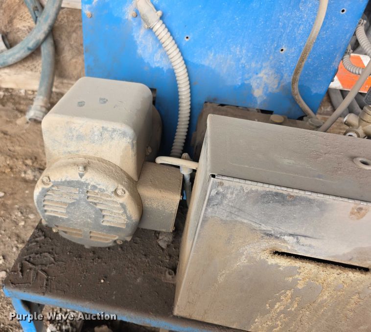 image for item EK5502 Delco Avenger 2000-4 NG pressure washer