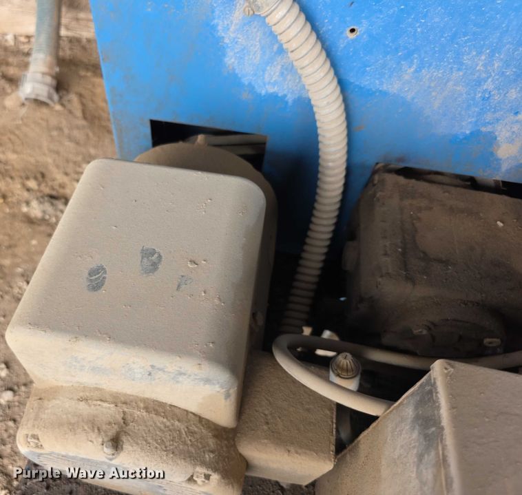 image for item EK5502 Delco Avenger 2000-4 NG pressure washer