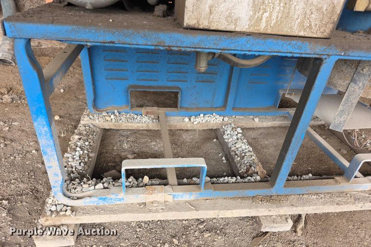 image for item EK5502 Delco Avenger 2000-4 NG pressure washer