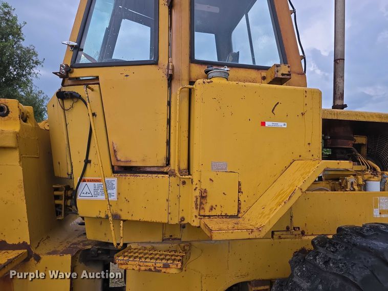 image for item EK5504 1979 Caterpillar 930 wheel loader