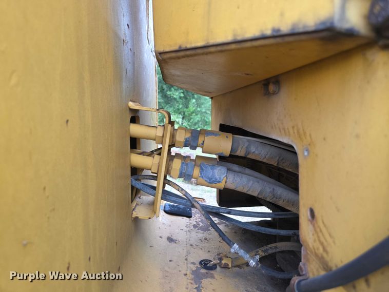 image for item EK5504 1979 Caterpillar 930 wheel loader