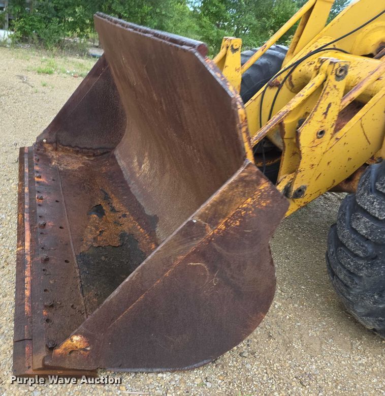 image for item EK5504 1979 Caterpillar 930 wheel loader