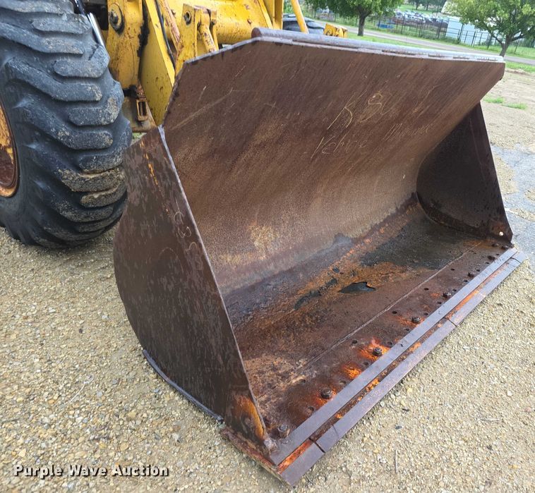 image for item EK5504 1979 Caterpillar 930 wheel loader