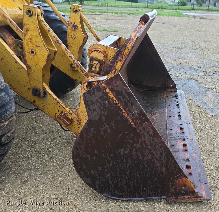 image for item EK5504 1979 Caterpillar 930 wheel loader