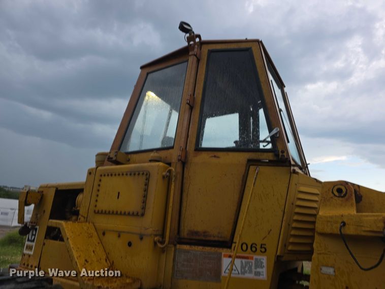 image for item EK5504 1979 Caterpillar 930 wheel loader