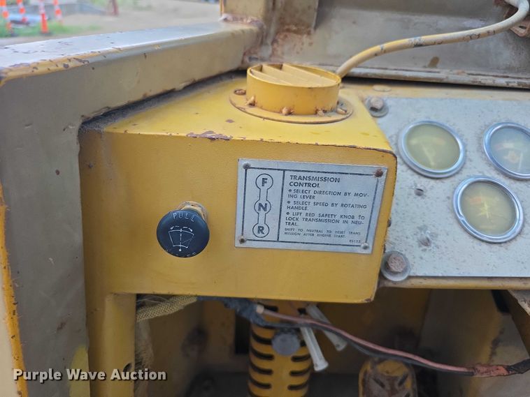 image for item EK5504 1979 Caterpillar 930 wheel loader