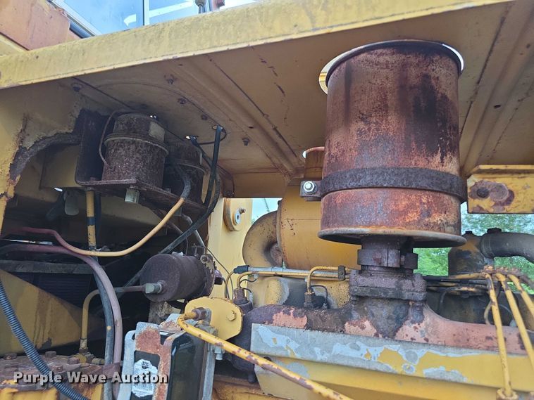 image for item EK5504 1979 Caterpillar 930 wheel loader