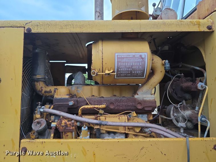 image for item EK5504 1979 Caterpillar 930 wheel loader