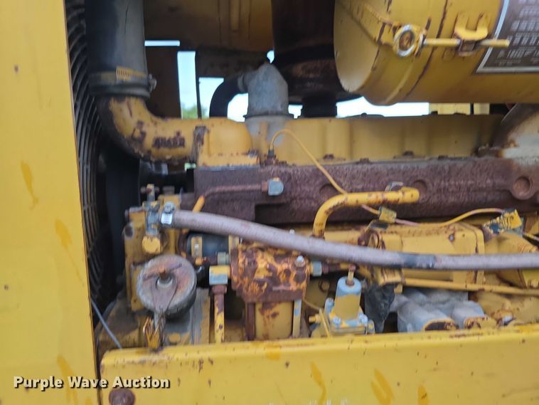 image for item EK5504 1979 Caterpillar 930 wheel loader