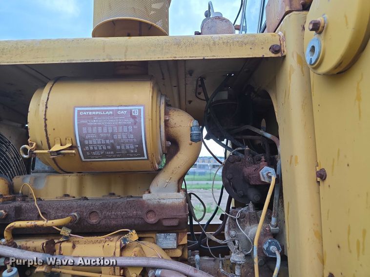 image for item EK5504 1979 Caterpillar 930 wheel loader