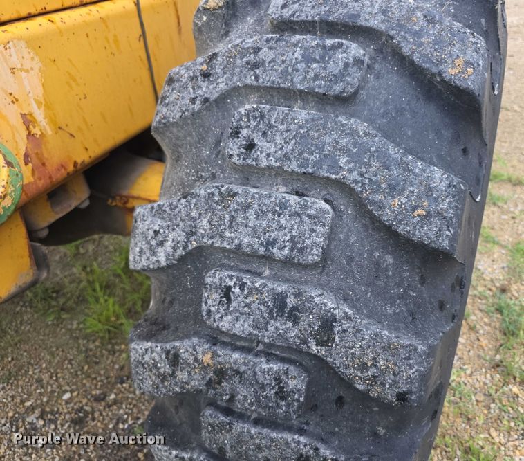 image for item EK5504 1979 Caterpillar 930 wheel loader