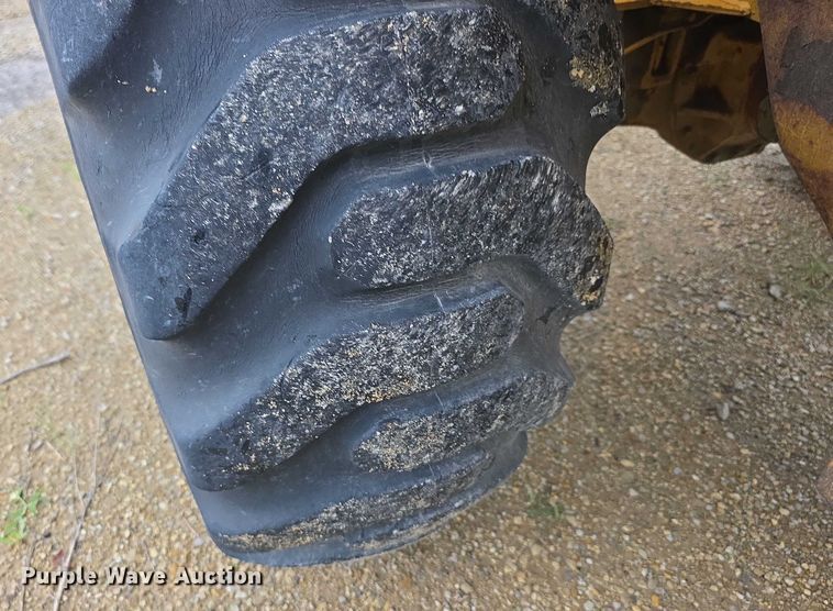 image for item EK5504 1979 Caterpillar 930 wheel loader
