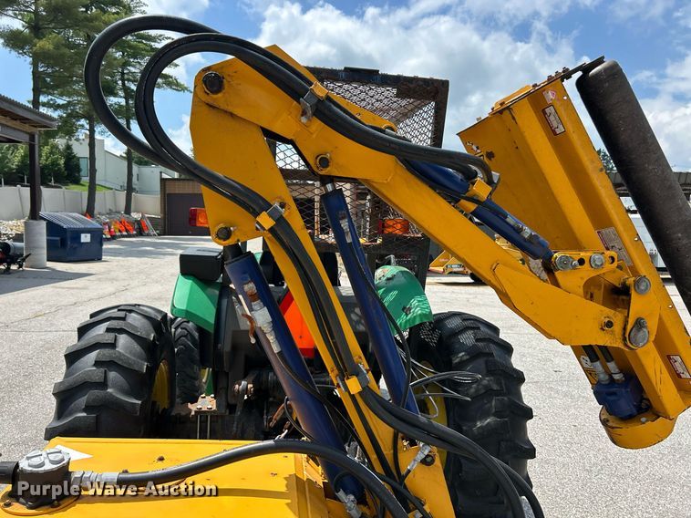 image for item EK8356 1997 John Deere 5300 MFWD tractor